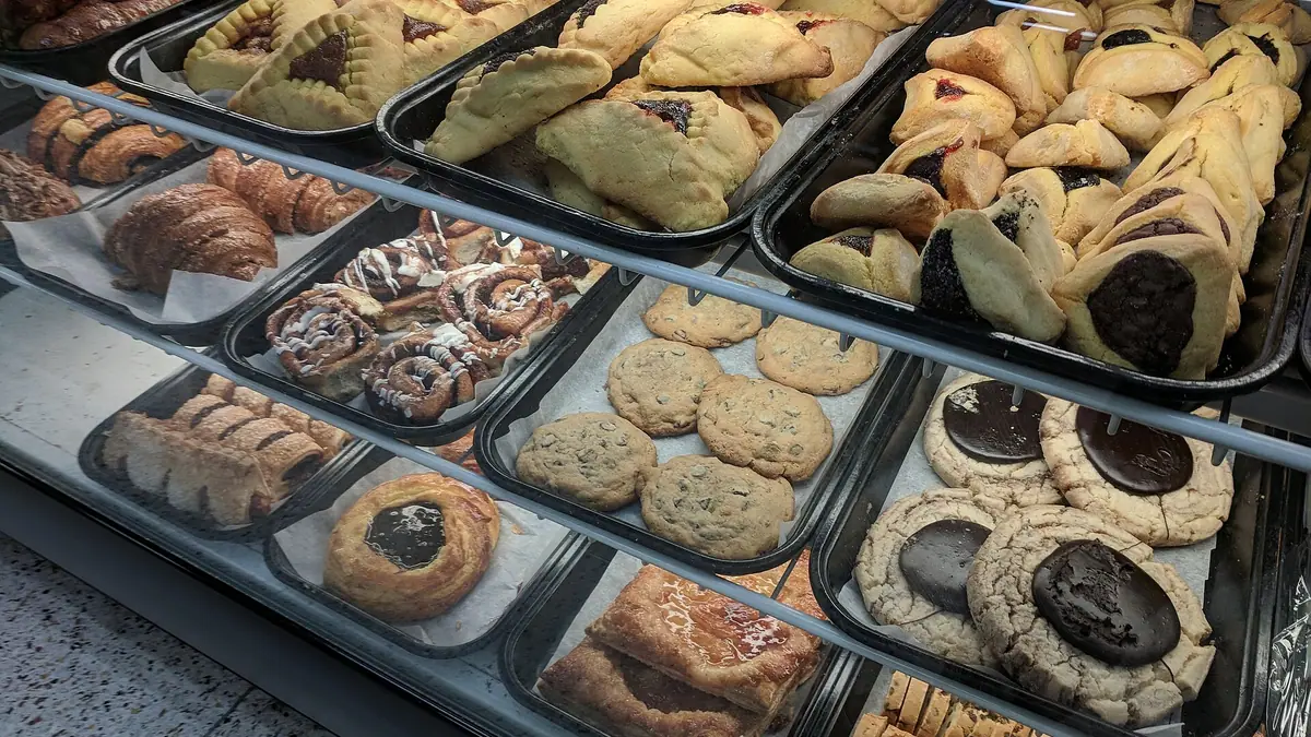 Davies of Mumbles – bakery in Killay, Swansea